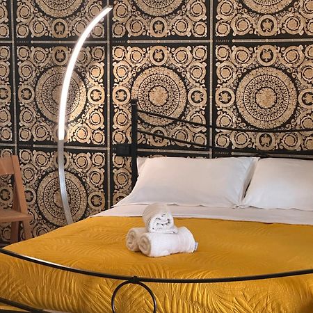 Civico 27 Apartment Фонди Экстерьер фото